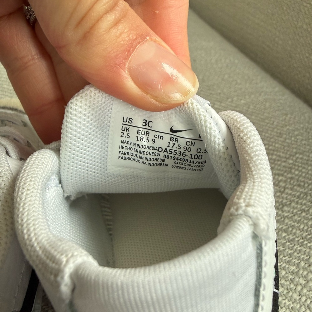 Baby Nike Blazer White and Black Sneakers - Picture 5 of 5